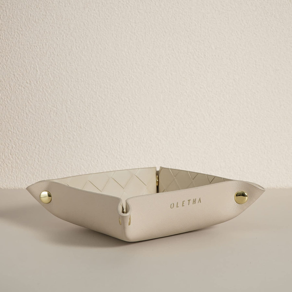 Small Foldable Valet Tray – Beige Catchall Organizer for Desk, Nightstand & Travel
